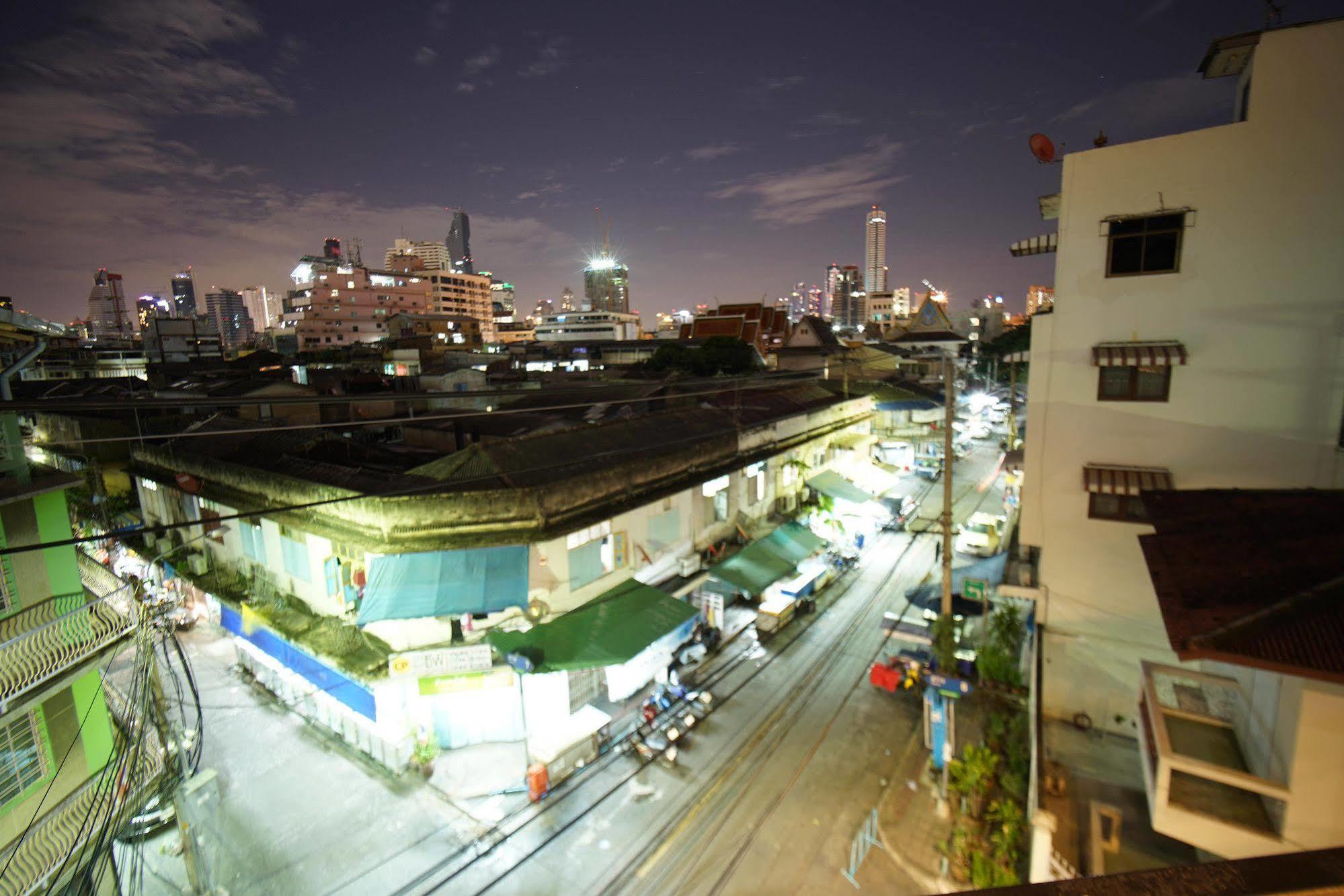 曼谷都市旅舍 外观 照片